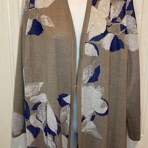 Tan Blue and White Sweater